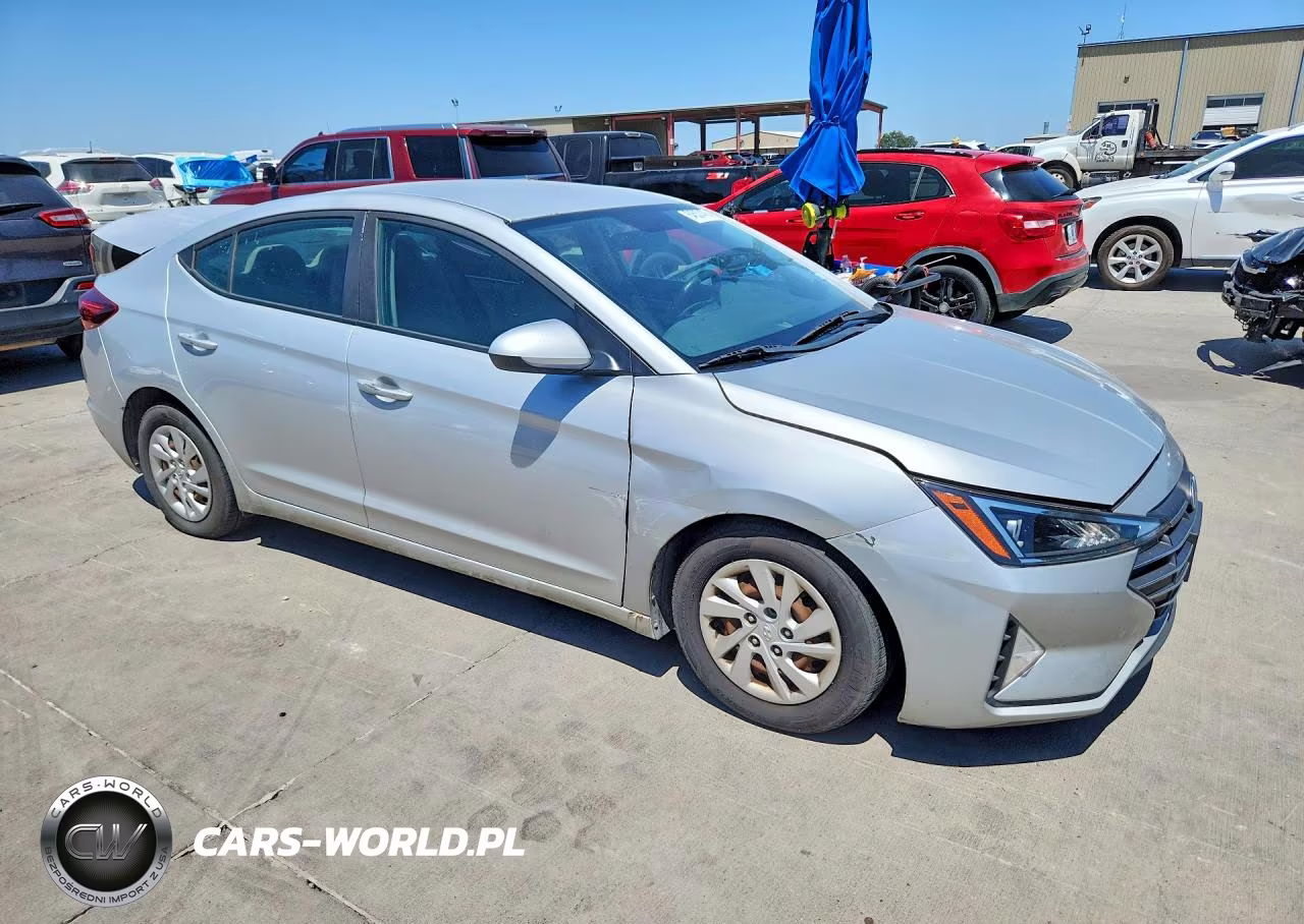 2019 Hyundai Elantra Se VIN:5NPD74LF6KH487604 - 4