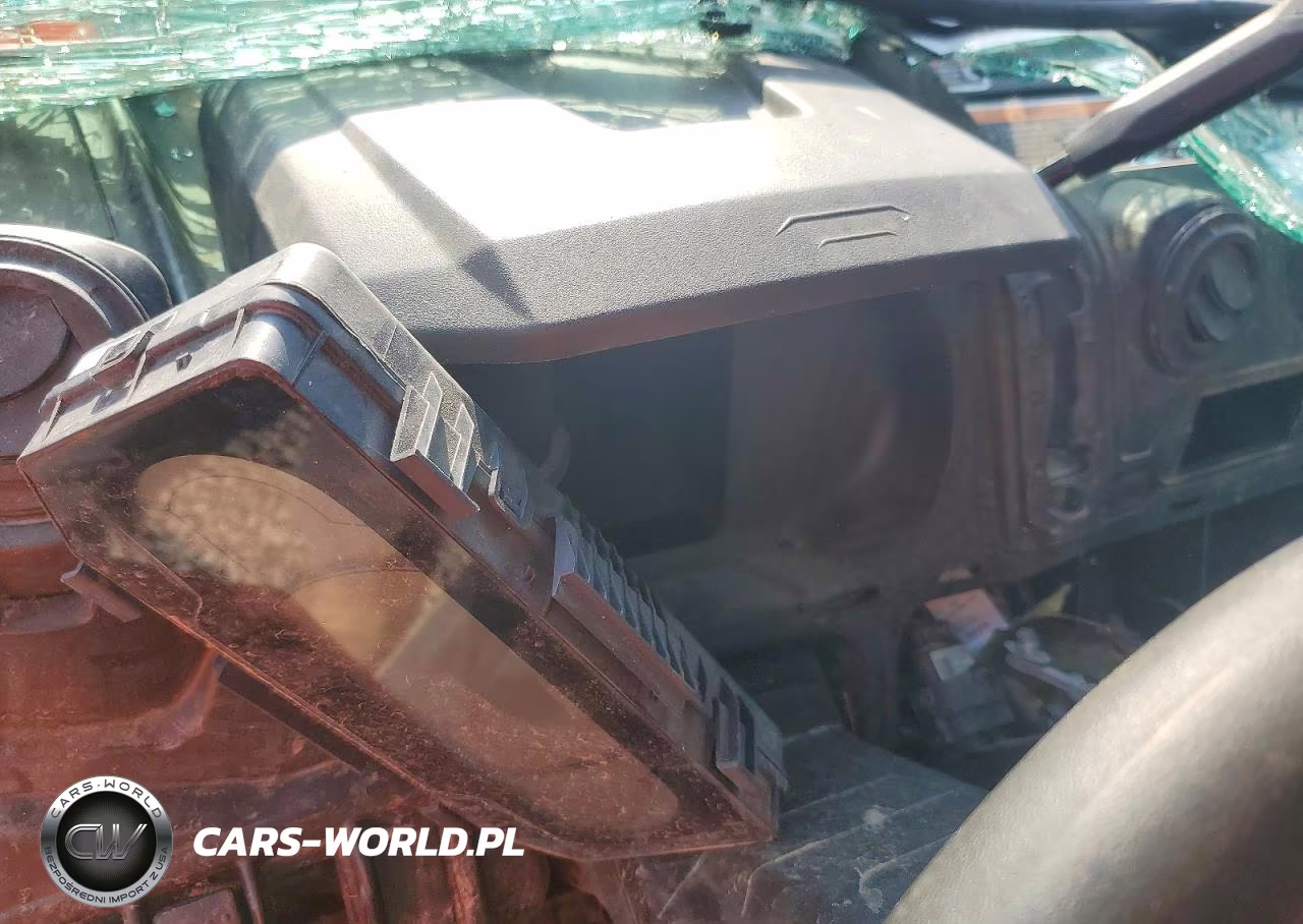 2025 Can-Am Utility Vehicle VIN:3JBUUAX49SK020055 - 8
