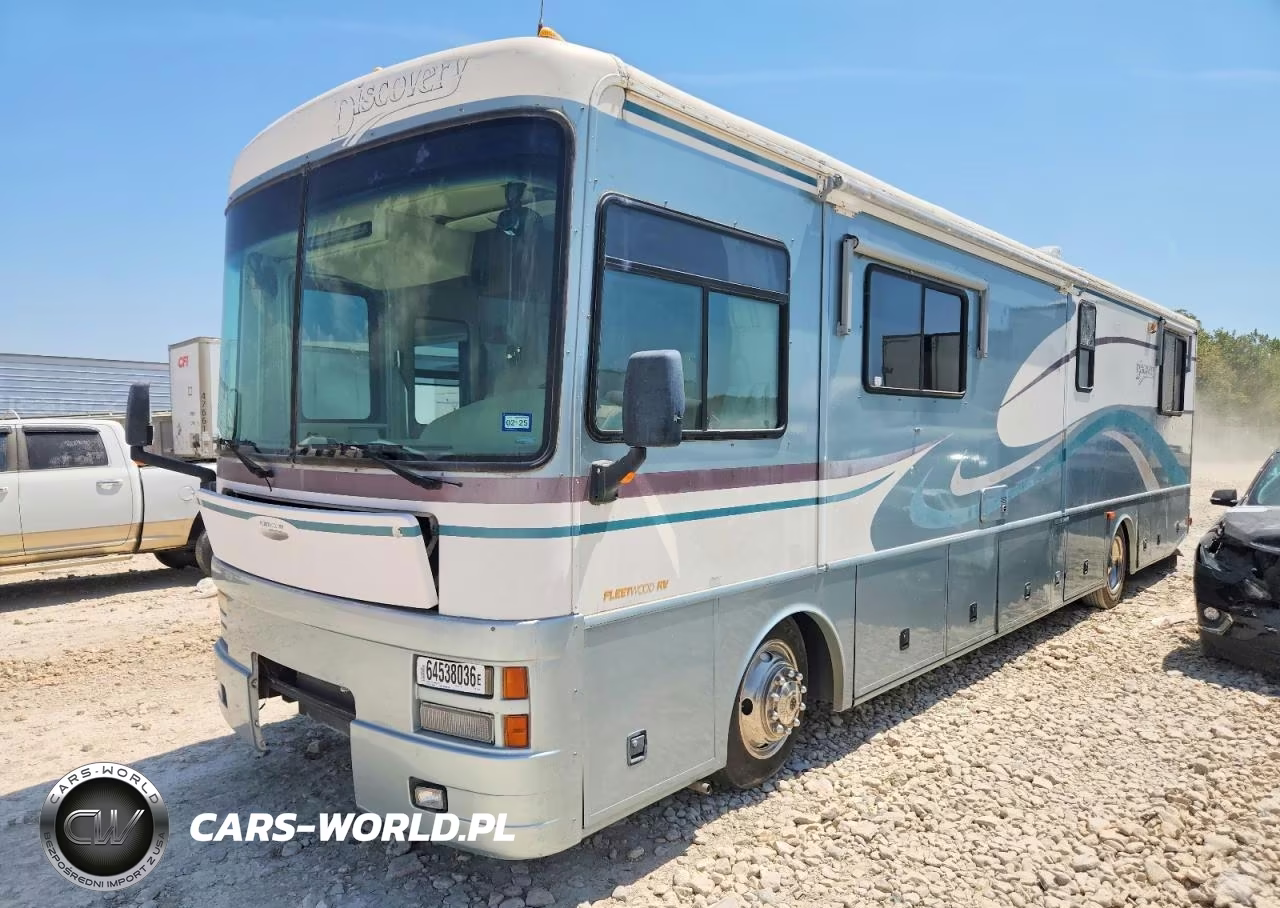 2000 Fleetwood Discovery Rv VIN:4UZ6XFBA2YCG67224 - 3