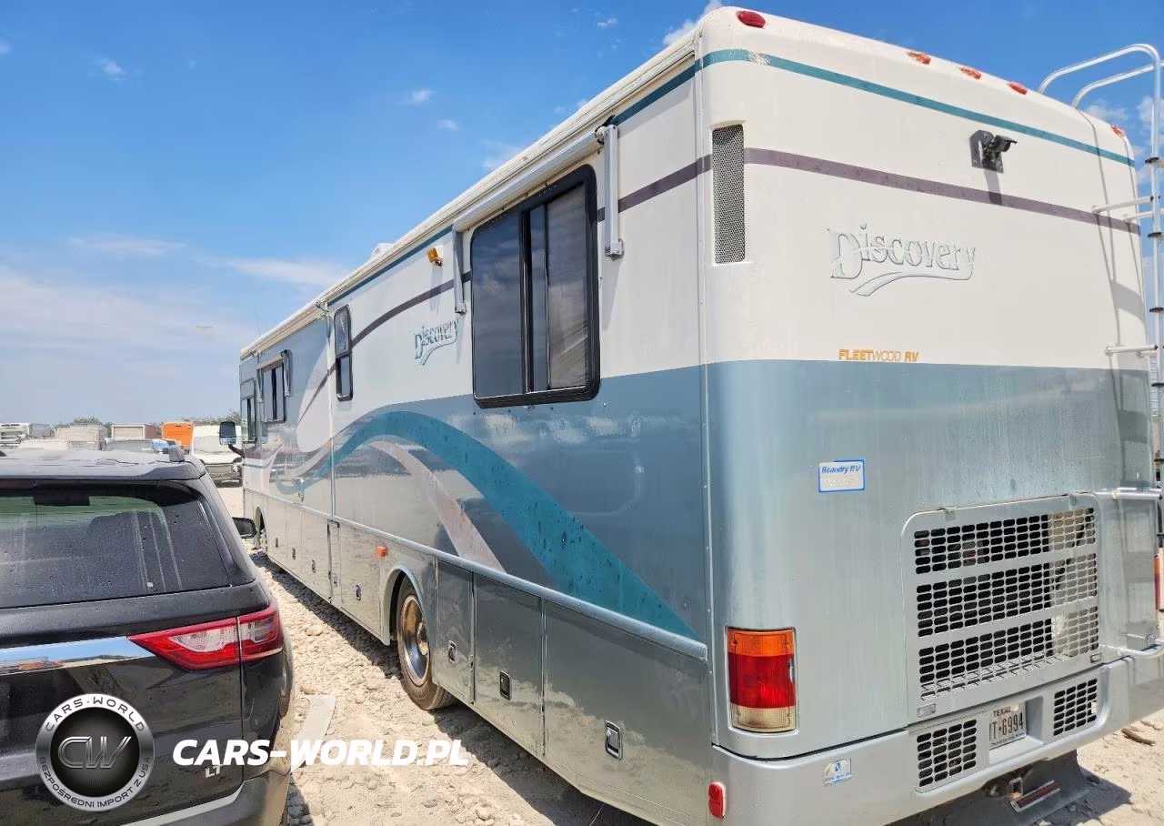 2000 Fleetwood Discovery Rv VIN:4UZ6XFBA2YCG67224 - 4