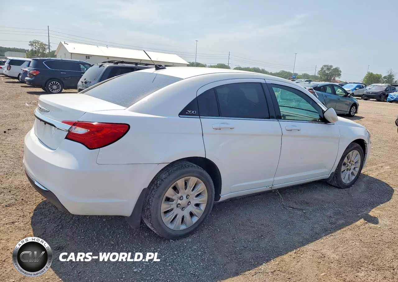 2011 Chrysler 200 Lx VIN:1C3BC4FB2BN560449 - 3