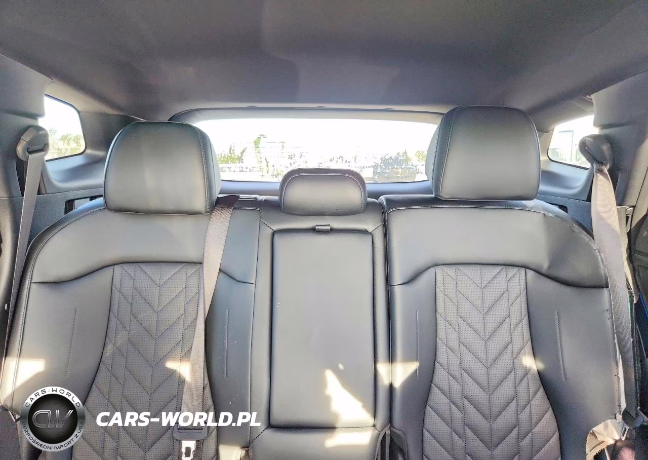 2025 Kia Sportage X Line VIN:5XYK6CDF1SG294528 - 10