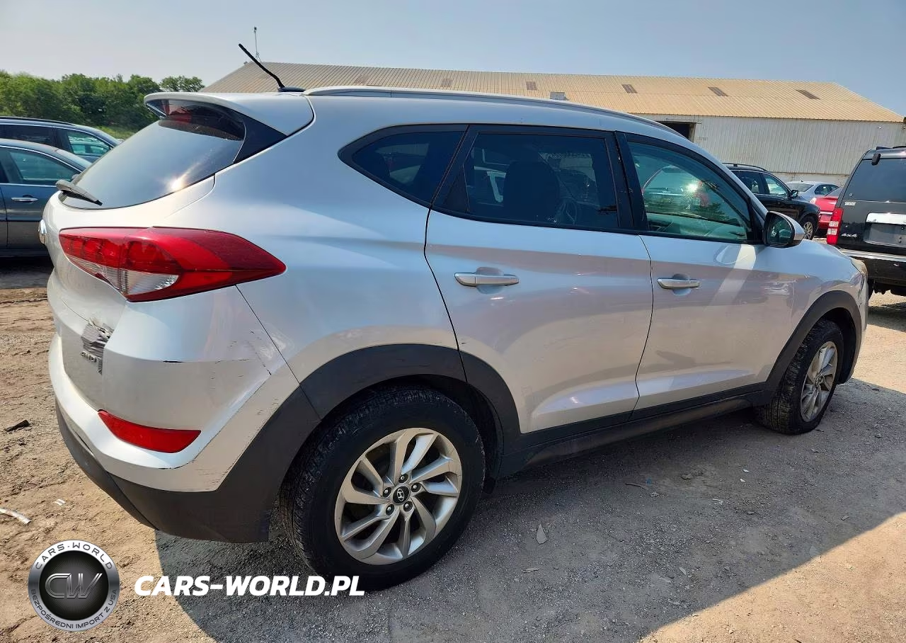 2016 Hyundai Tucson Se VIN:KM8J3CA44GU139884 - 3