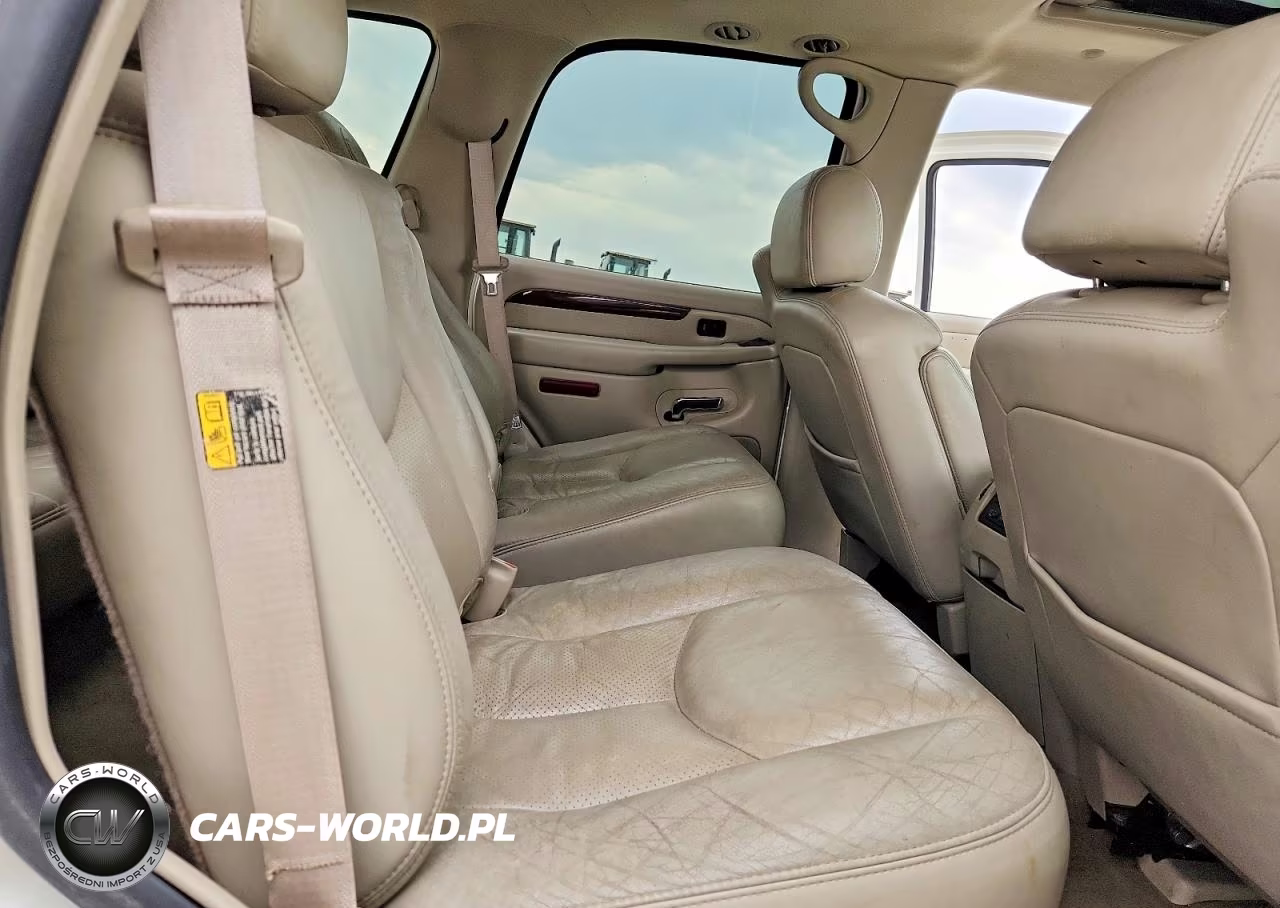 2005 Cadillac Escalade Luxury VIN:1GYEK63N85R257642 - 11