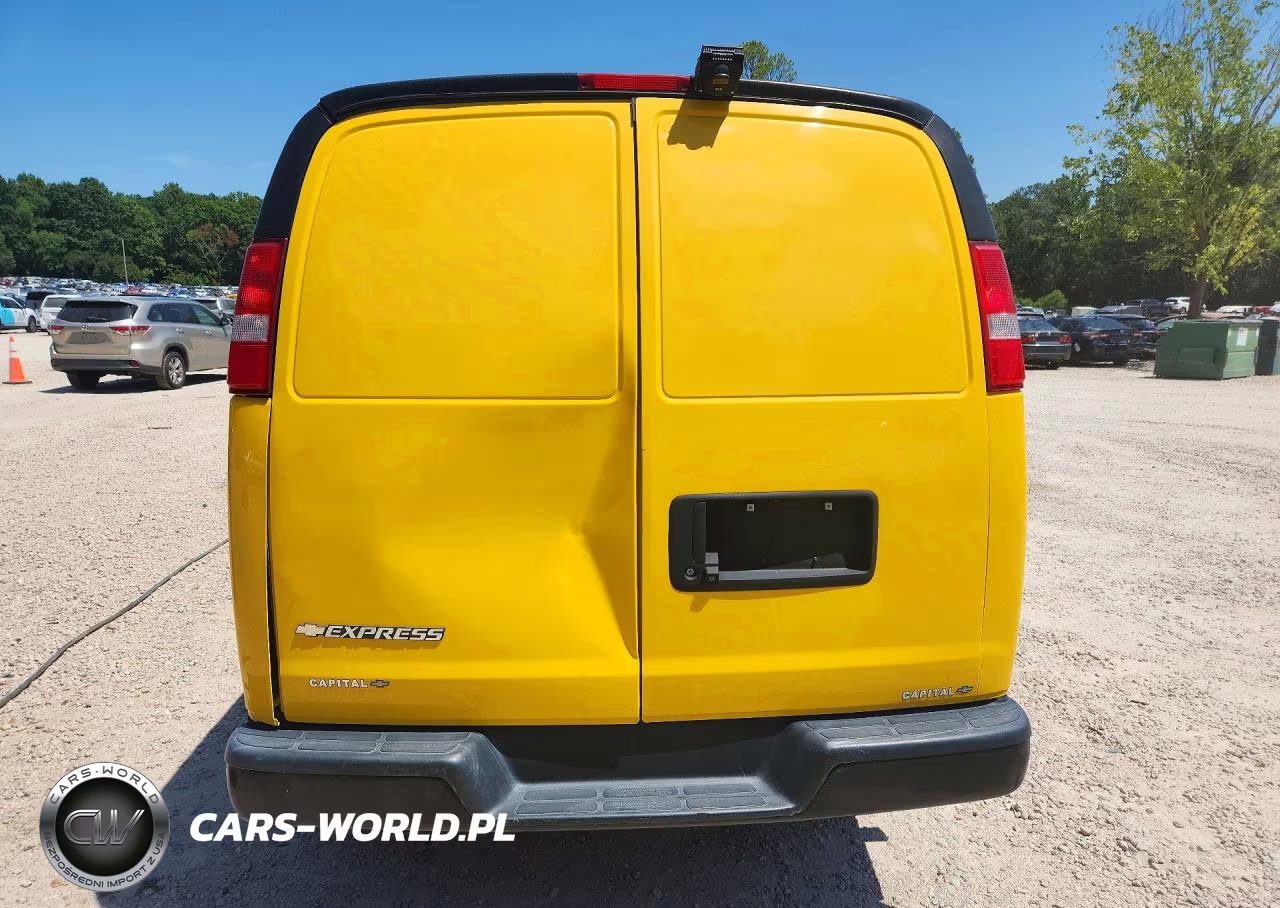 2019 Chevrolet Express G2500 VIN:1GCWGAFP0K1337829 - 6