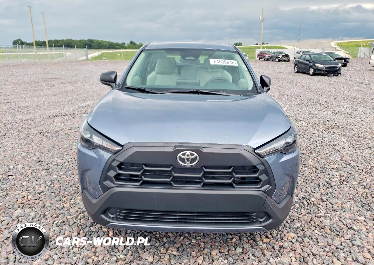 2026 Toyota Corolla Cross L VIN:7MUAAABG8TV183625 - 5