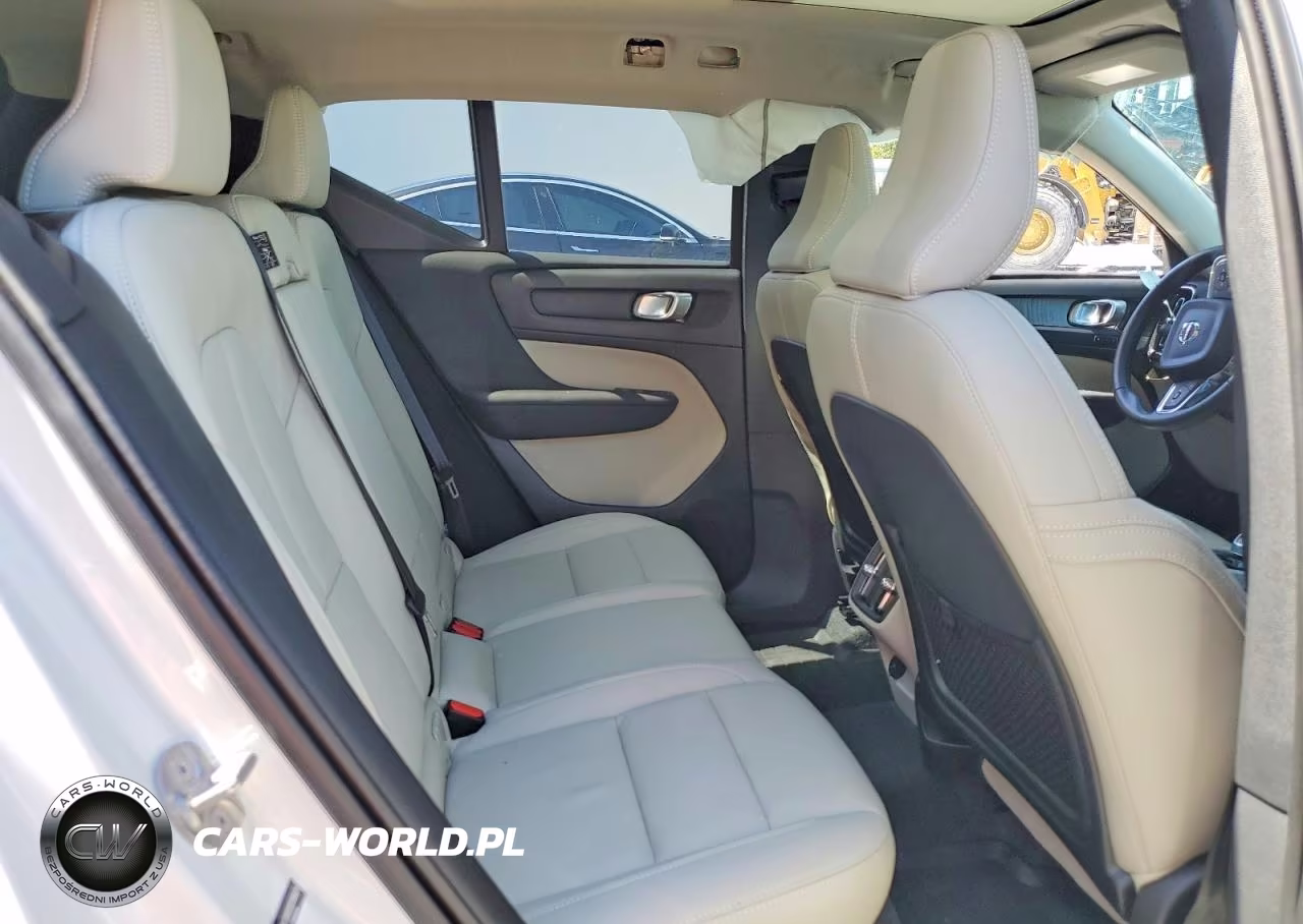 2025 Volvo Xc40 Plus VIN:YV4L12UEXS2556624 - 11