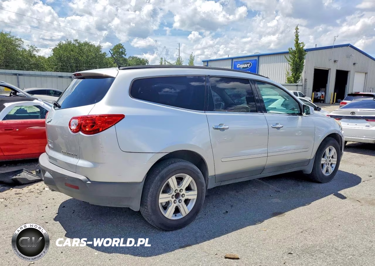 2012 Chevrolet Traverse Lt VIN:1GNKRGED0CJ117005 - 3
