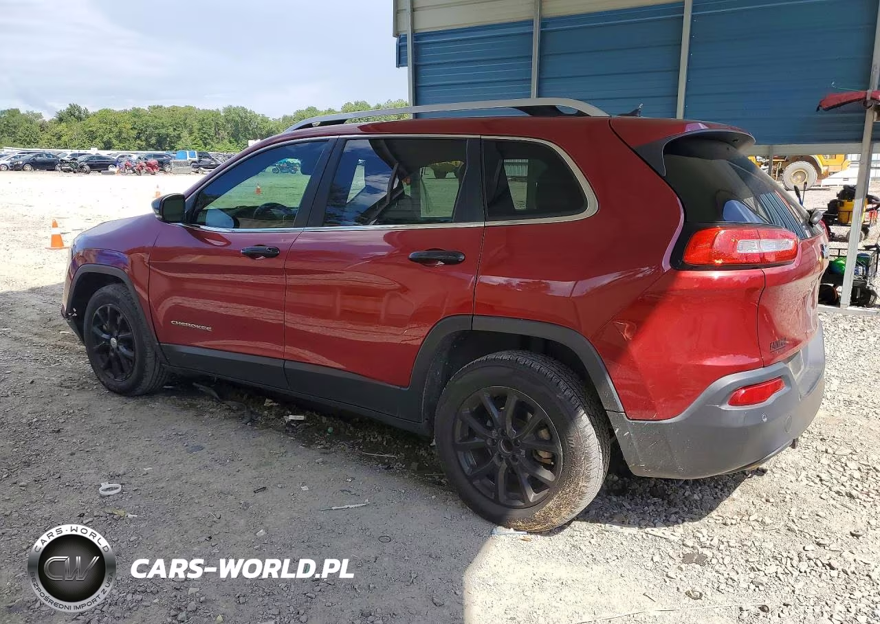 2015 Jeep Cherokee Latitude VIN:1C4PJLCB7FW553566 - 2