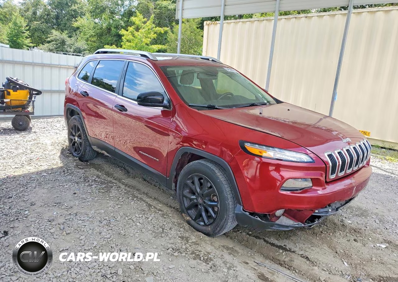 2015 Jeep Cherokee Latitude VIN:1C4PJLCB7FW553566 - 4