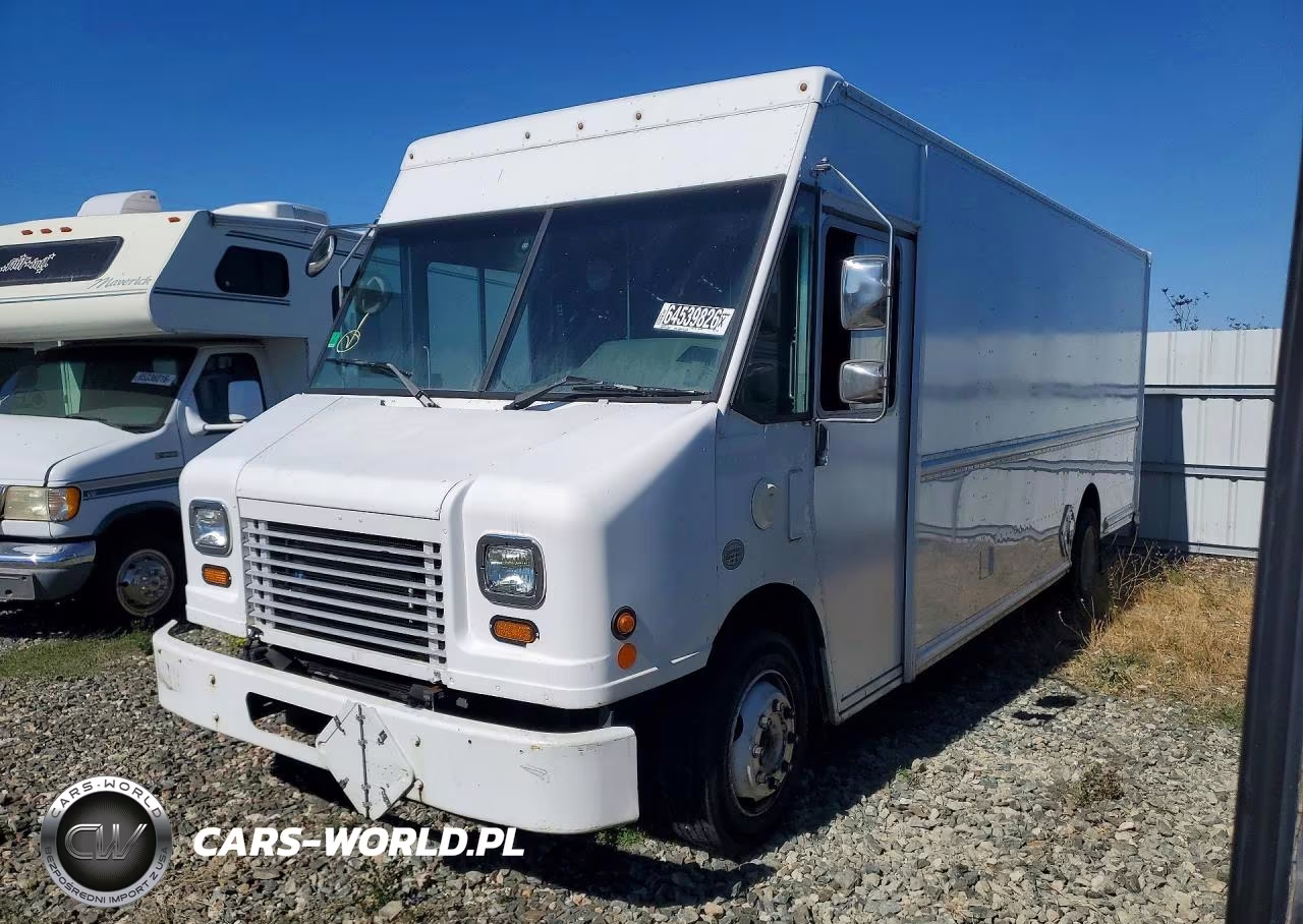 2015 Freightliner Mt45G Chassis Delivery Truck