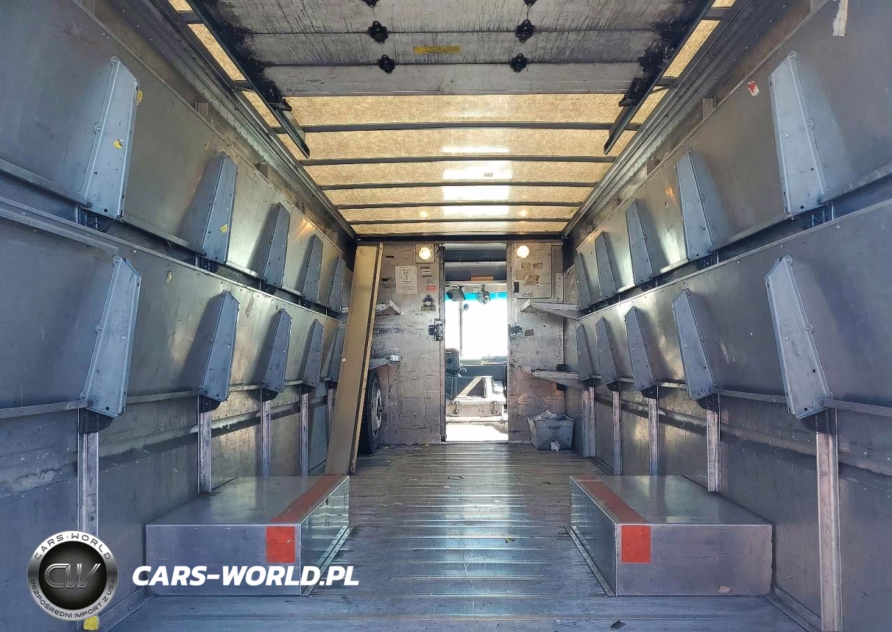 2015 Freightliner Mt45G Chassis Delivery Truck VIN:4UZAAPDU1FCGJ1006 - 10