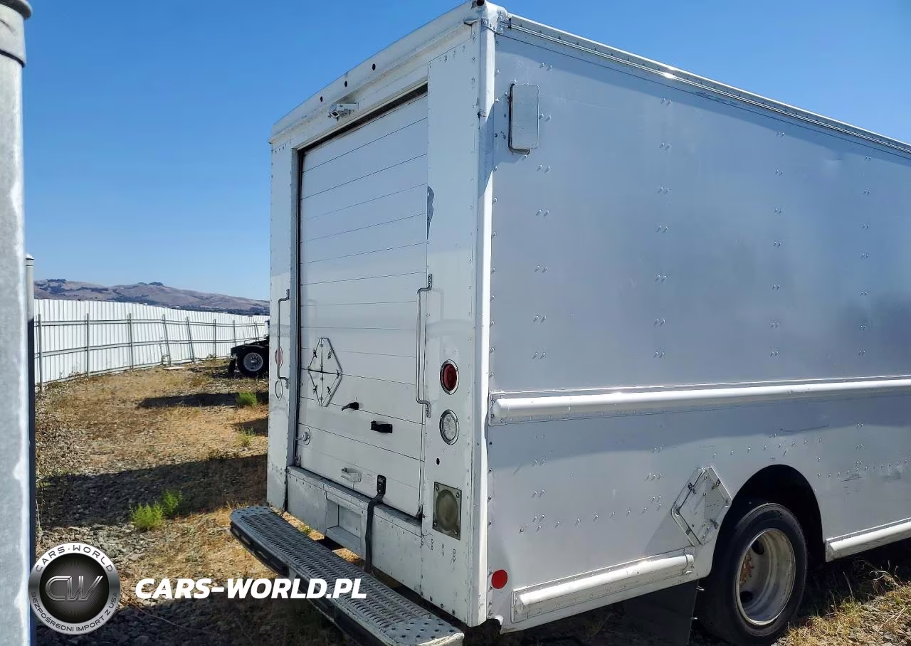 2015 Freightliner Mt45G Chassis Delivery Truck VIN:4UZAAPDU1FCGJ1006 - 6