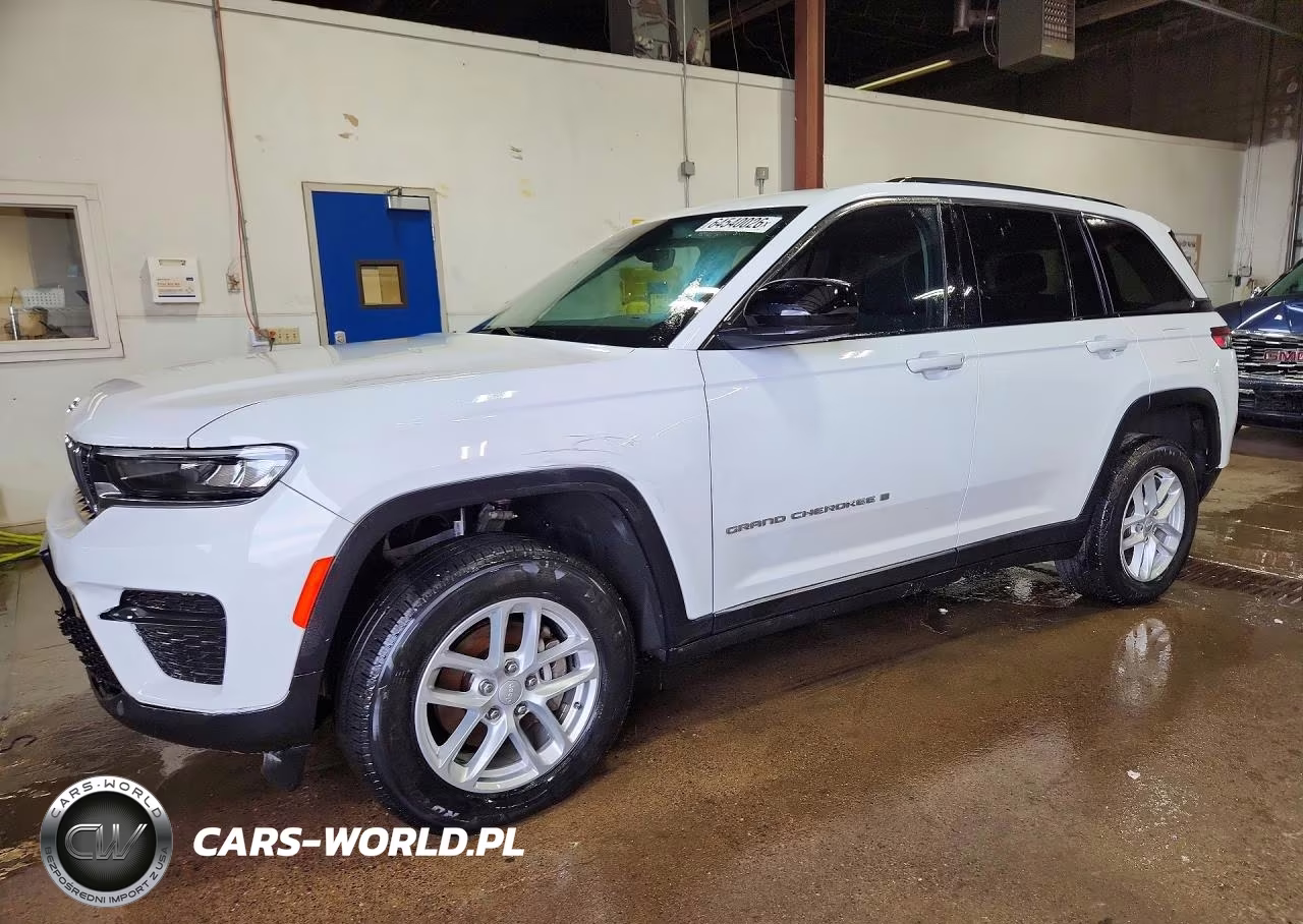 2023 Jeep Grand Cherokee Laredo