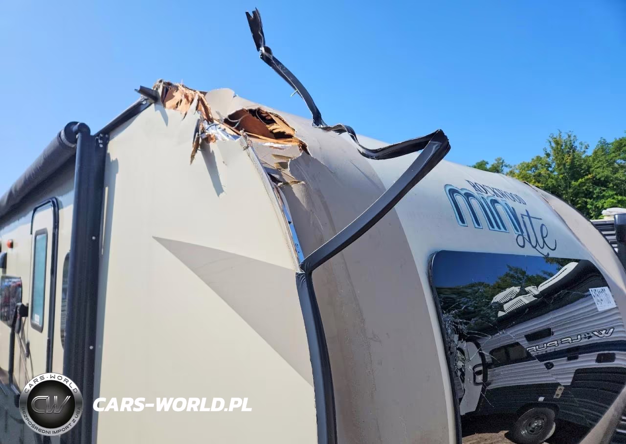 2019 Rockwood Trailers VIN:4X4TRLA22KD423446 - 9
