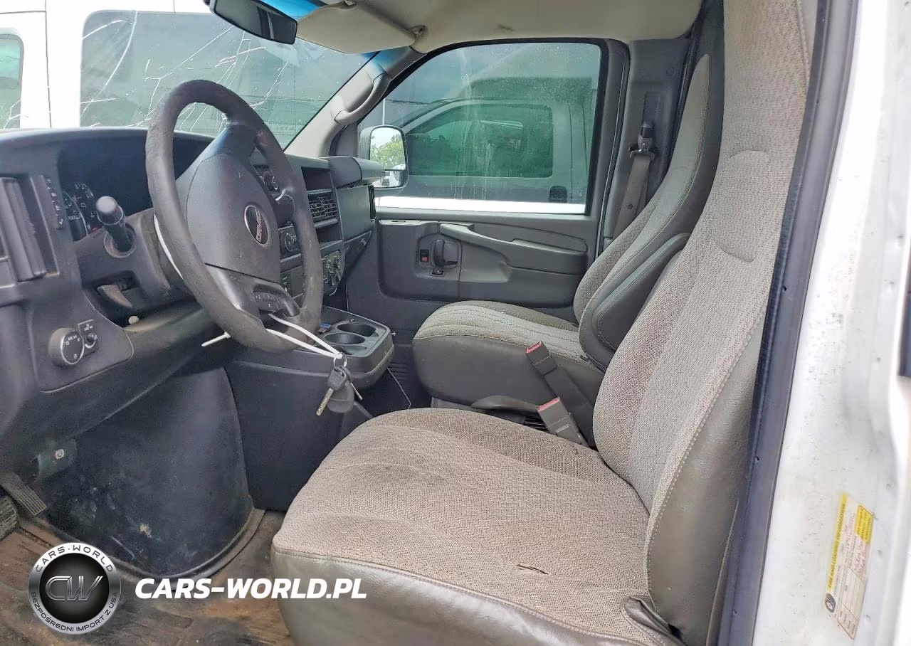 2015 GMC Savana Cutaway G3500 VIN:1GD072CG8F1105996 - 7