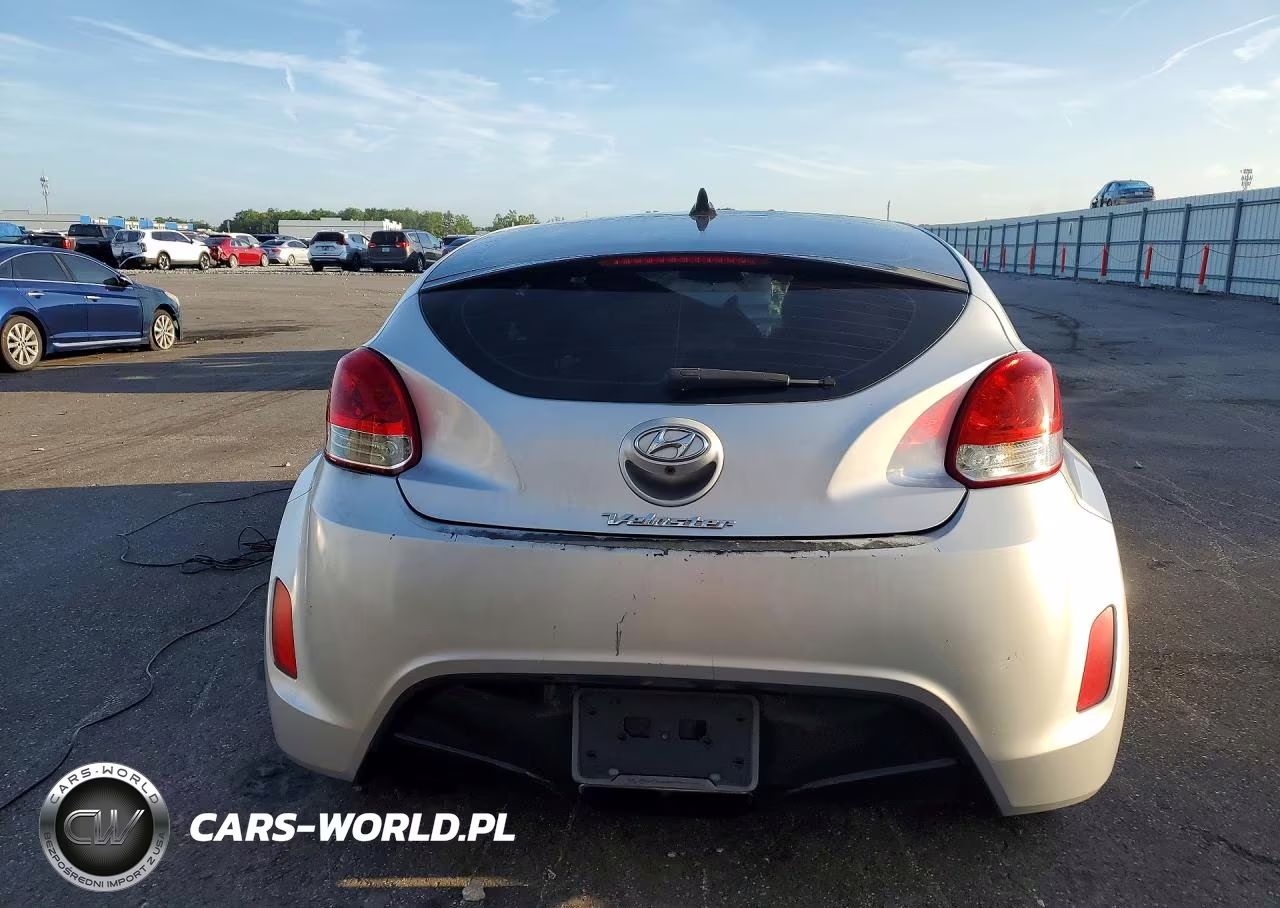 2017 Hyundai Veloster Value Edition VIN:KMHTC6AD9HU321947 - 6
