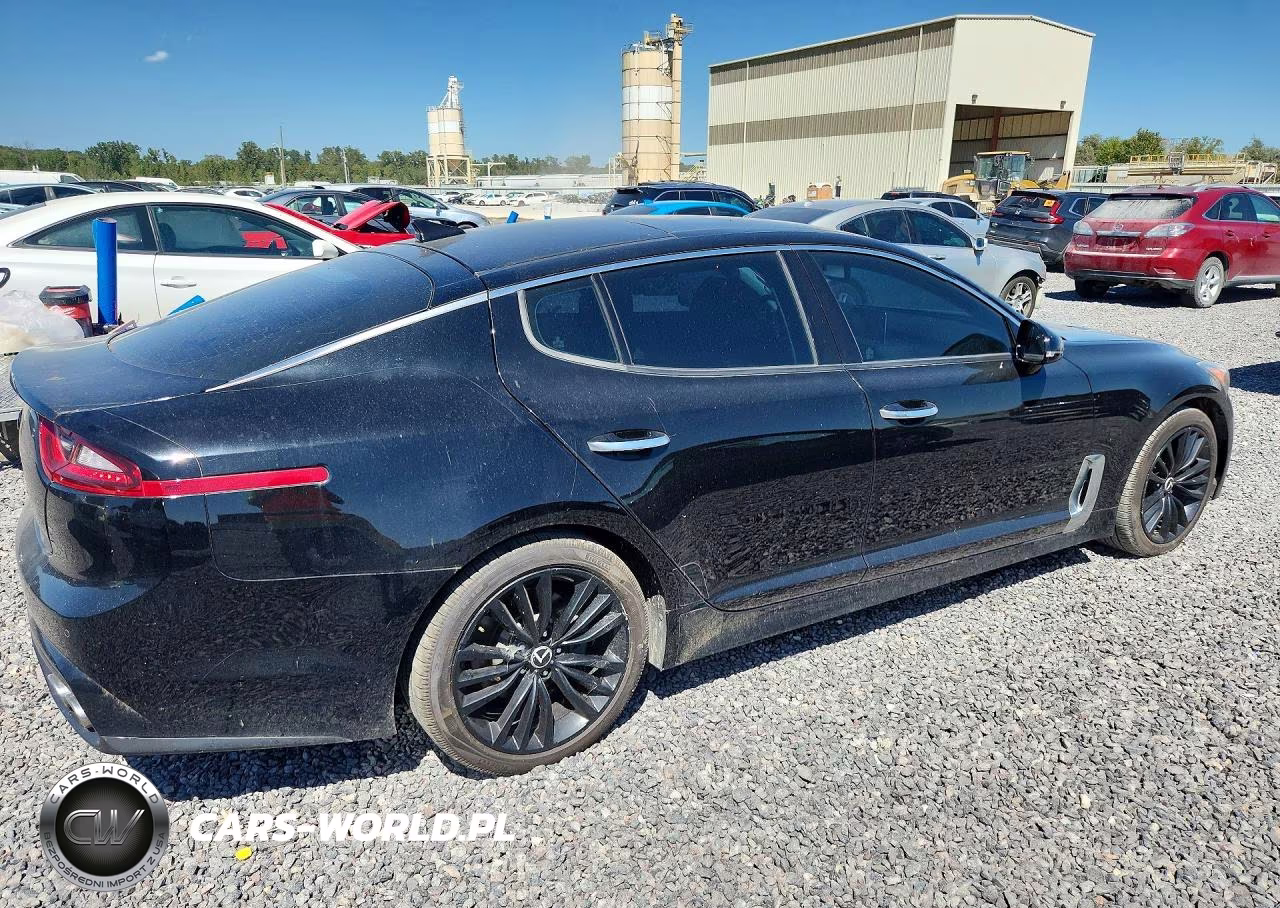 2018 Kia Stinger Premium VIN:KNAE25LA0J6014185 - 3