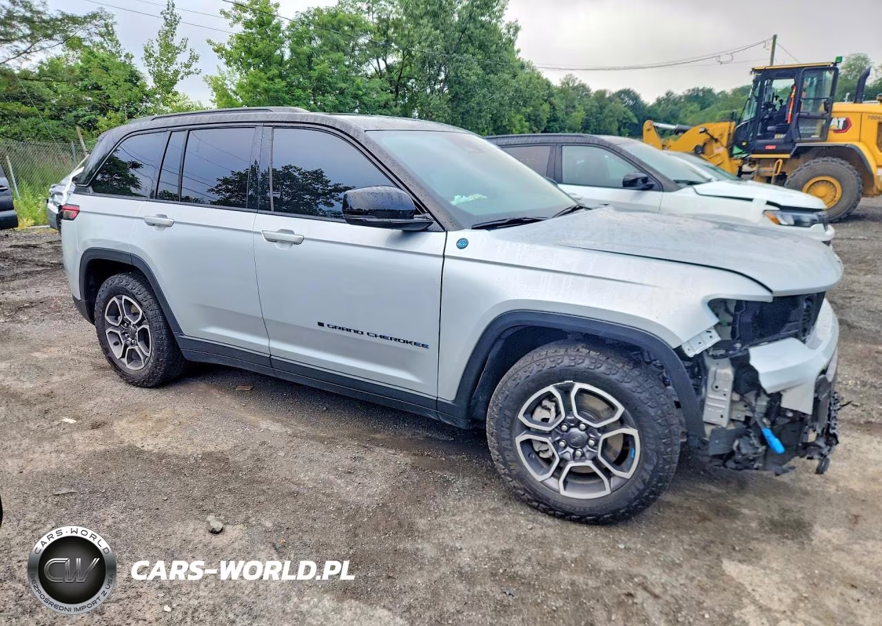 2022 Jeep Grand Cherokee Trailhawk 4Xe VIN:1C4RJYC65N8747850 - 4
