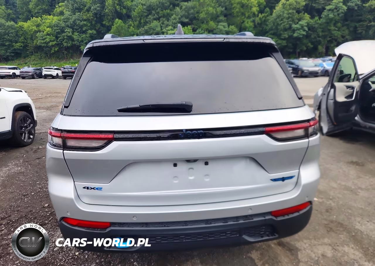 2022 Jeep Grand Cherokee Trailhawk 4Xe VIN:1C4RJYC65N8747850 - 6