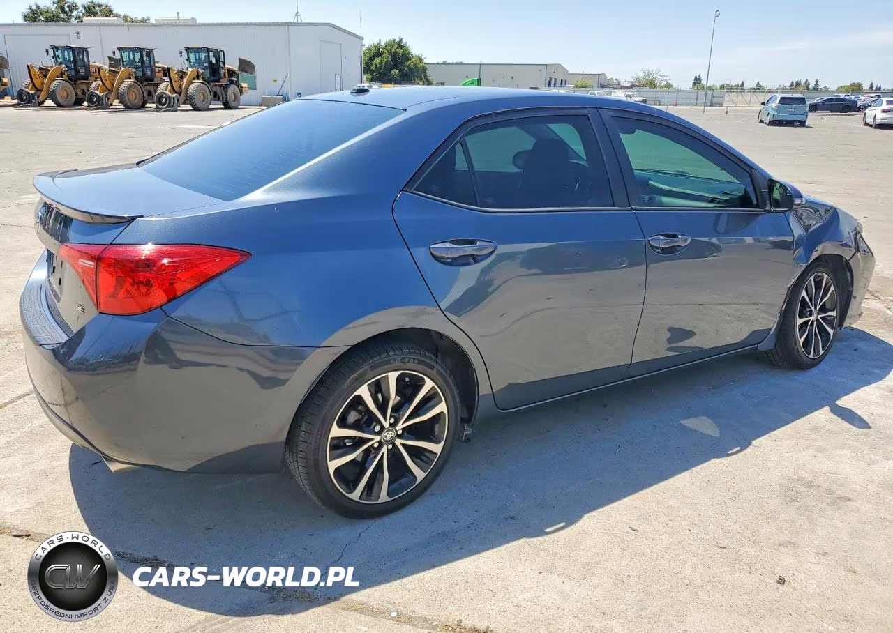 2017 Toyota Corolla Se VIN:2T1BURHE0HC785283 - 3