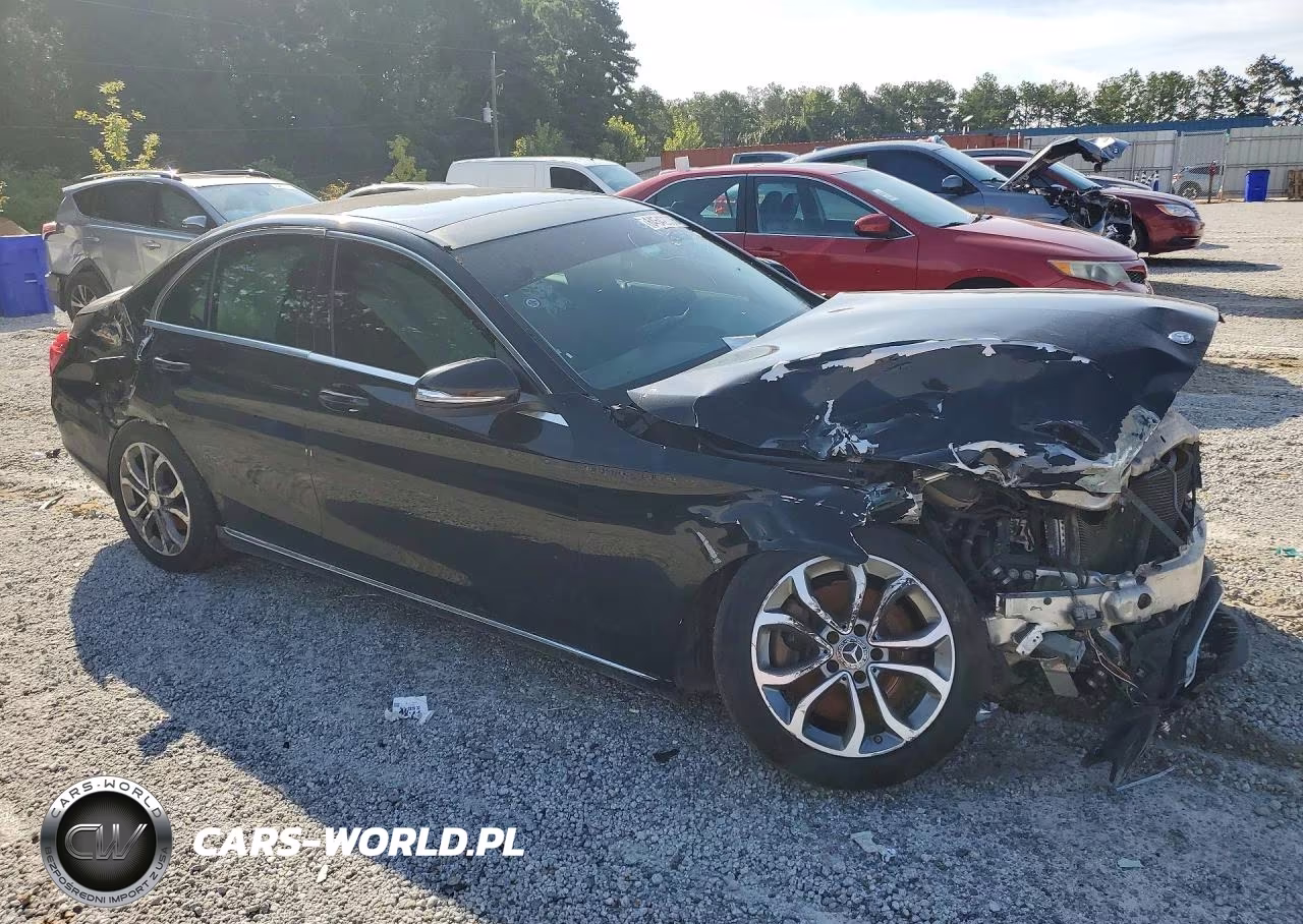 2015 Mercedes-Benz C 300 4Matic VIN:55SWF4KB1FU039266 - 4