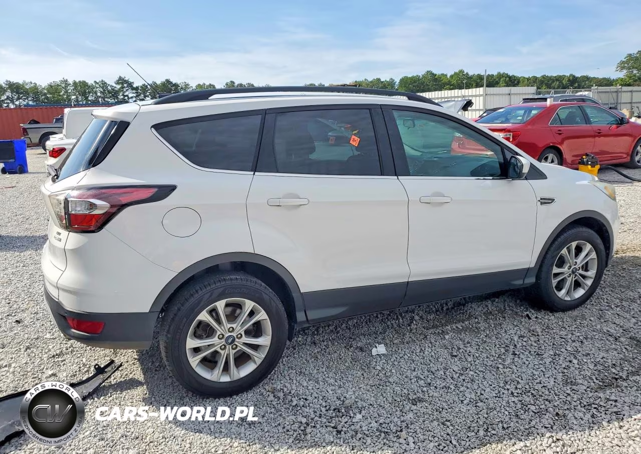 2017 Ford Escape Se VIN:1FMCU9GD5HUA35129 - 3