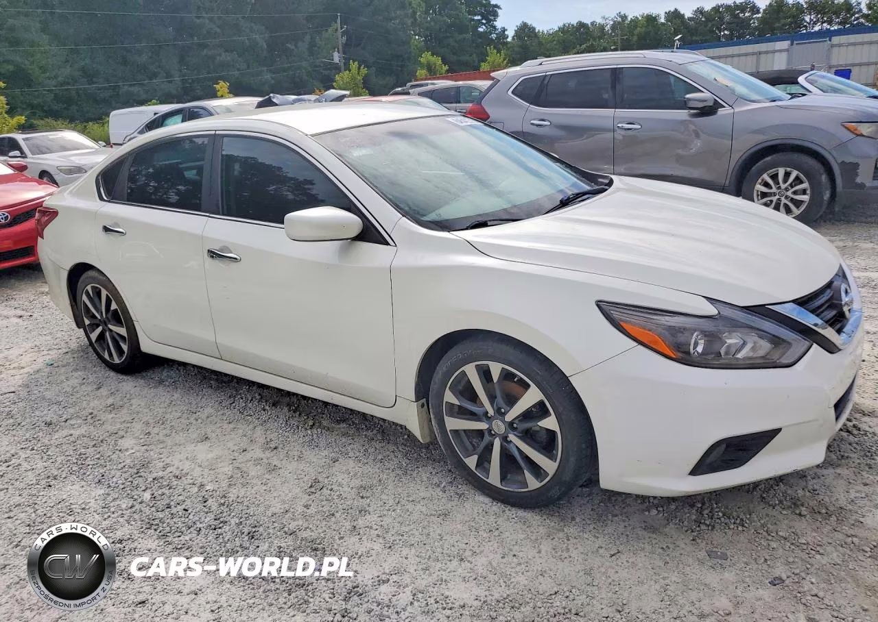 2017 Nissan Altima 2.5 Sr VIN:1N4AL3AP9HC480905 - 4