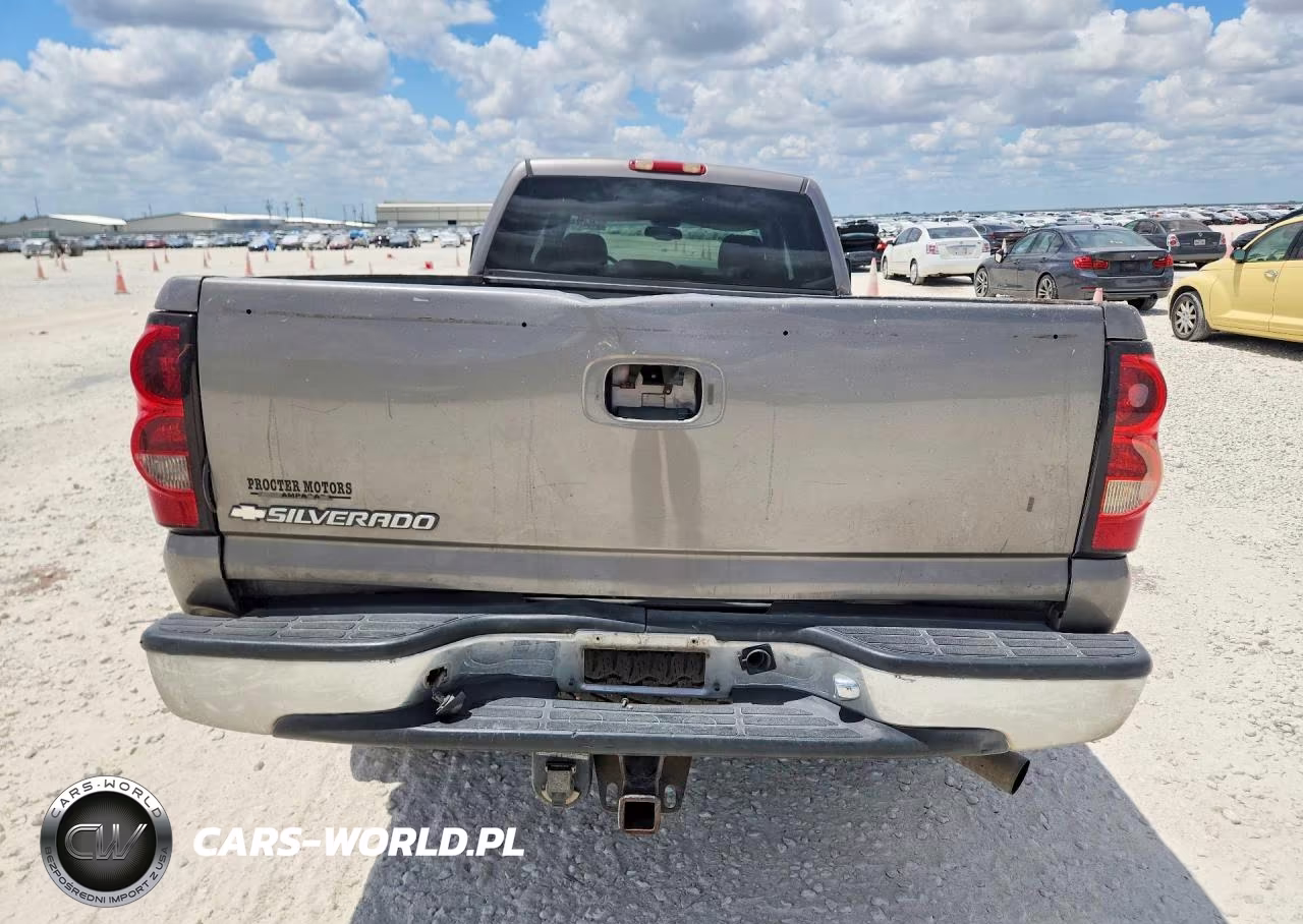 2007 Chevrolet Silverado C2500 Heavy Duty VIN:1GCHC23D67F158628 - 6
