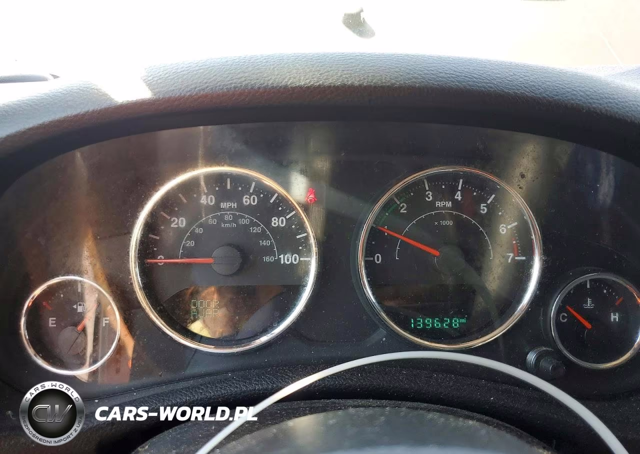 2016 Jeep Wrangler Unlimited Sahara VIN:1C4BJWEG8GL171733 - 9