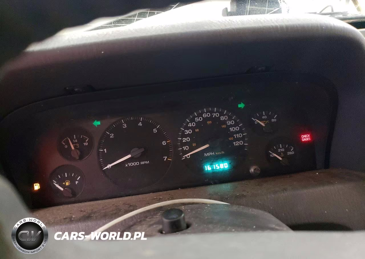1999 Jeep Grand Cherokee Laredo VIN:1J4GW58N6XC711263 - 9