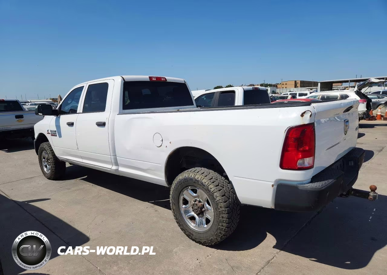 2018 Ram 2500 St VIN:3C6UR5HLXJG364742 - 2