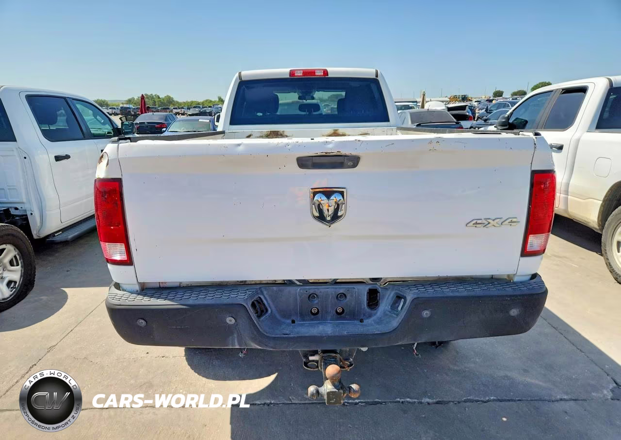 2018 Ram 2500 St VIN:3C6UR5HLXJG364742 - 6