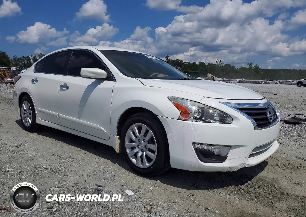 2015 Nissan Altima 2.5 S VIN:1N4AL3AP8FC480987 - 4