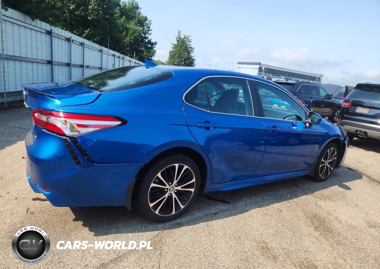 2020 Toyota Camry Se VIN:4T1G11AK4LU381670 - 3