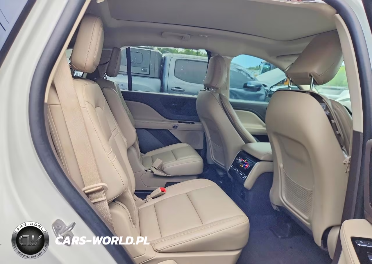 2023 Lincoln Aviator VIN:5LM5J6XC6PGL01985 - 11