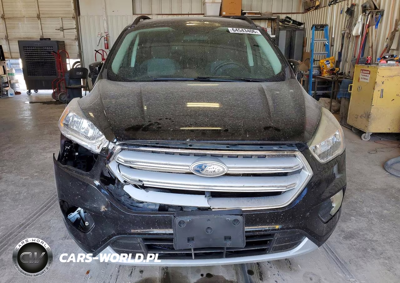 2018 Ford Escape Se VIN:1FMCU9GD1JUC59181 - 5