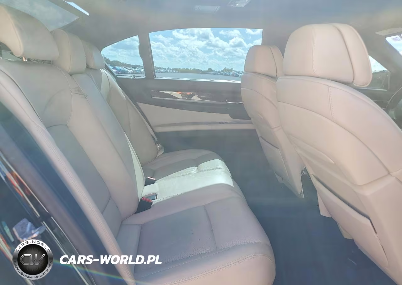 2012 BMW 740 Li VIN:WBAKB4C51CC575371 - 10