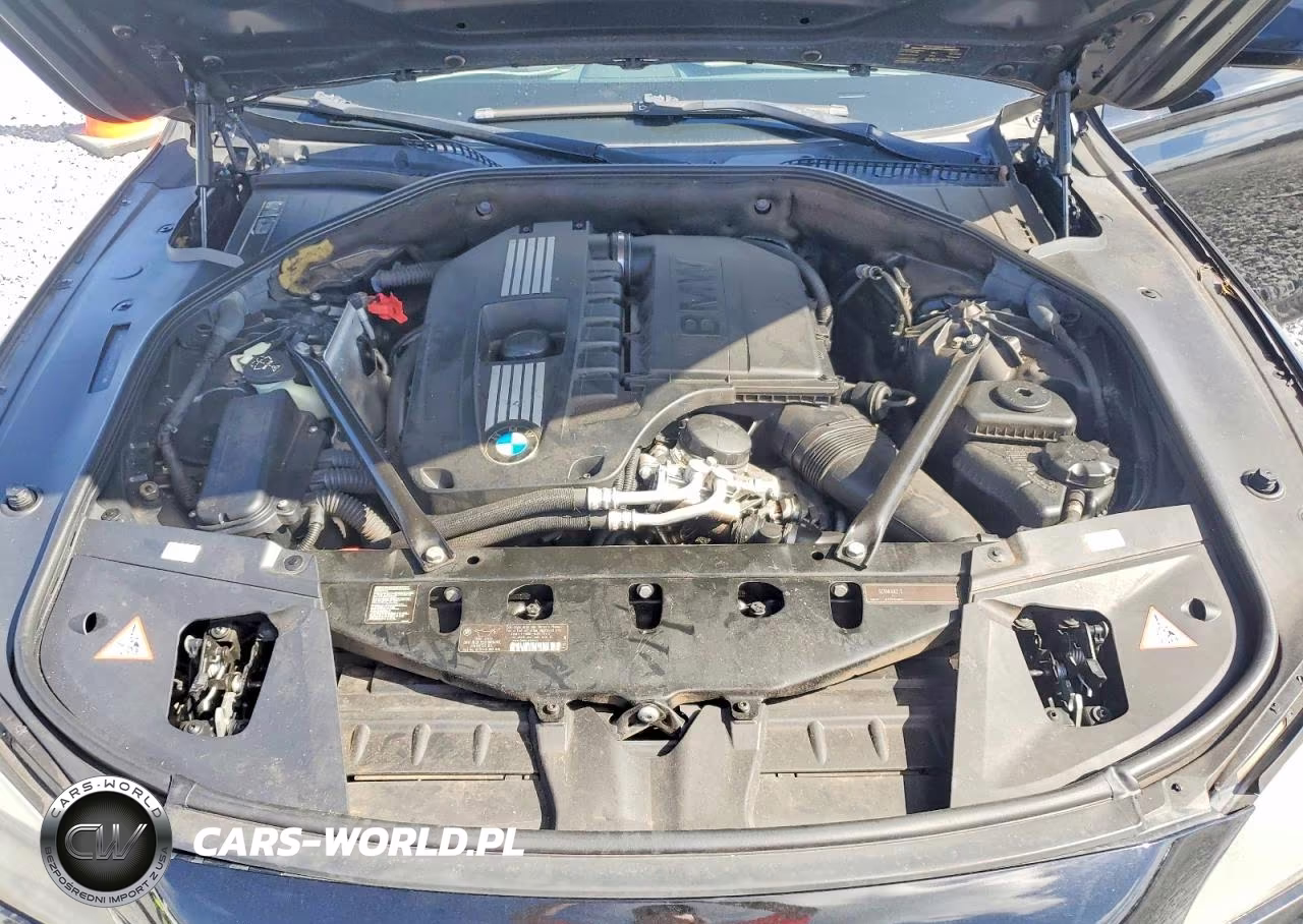 2012 BMW 740 Li VIN:WBAKB4C51CC575371 - 11