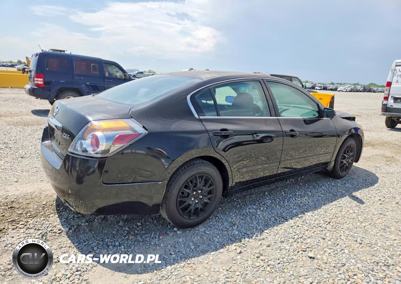 2012 Nissan Altima 2.5 VIN:1N4AL2AP6CC136192 - 3