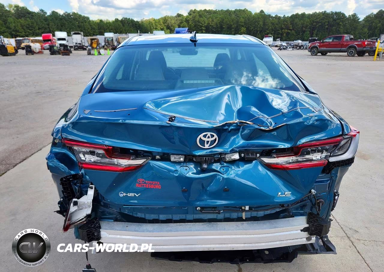 2026 Toyota Camry Le VIN:4T1DAACK1TU674541 - 6