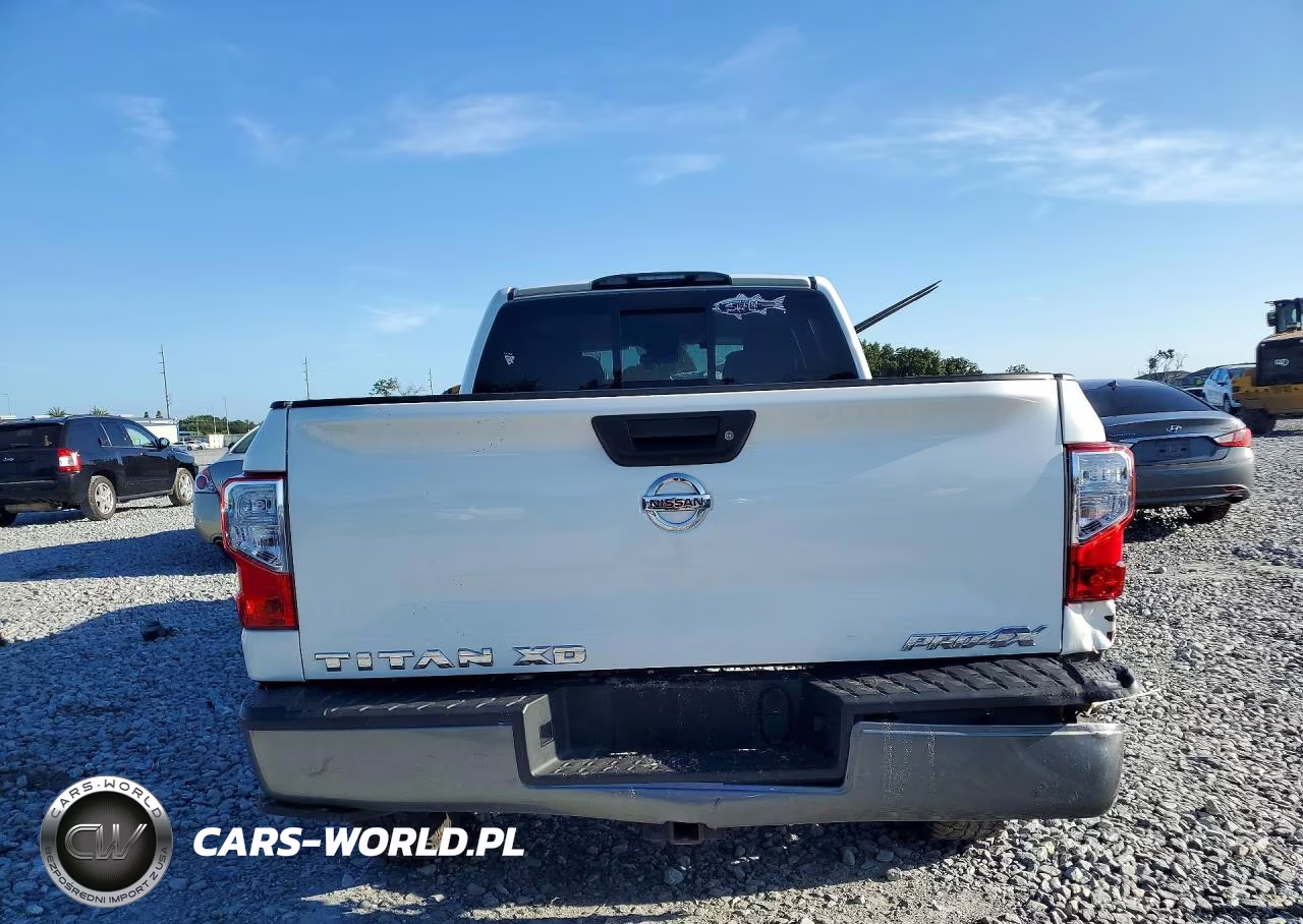 2019 Nissan Titan Xd Pro-4X VIN:1N6BA1F48KN520617 - 6