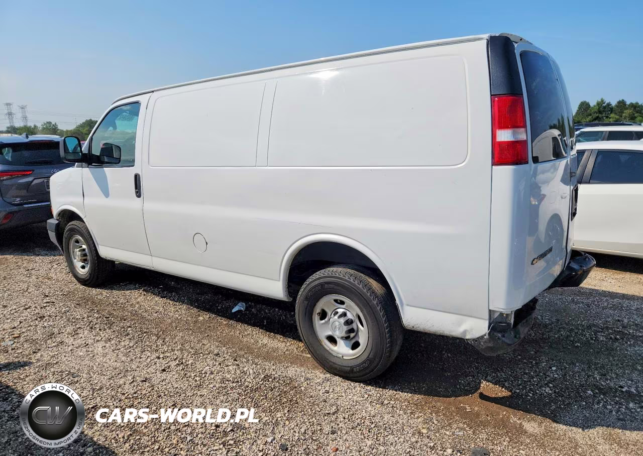 2018 Chevrolet Express G2500 VIN:1GCWGAFP1J1249564 - 2