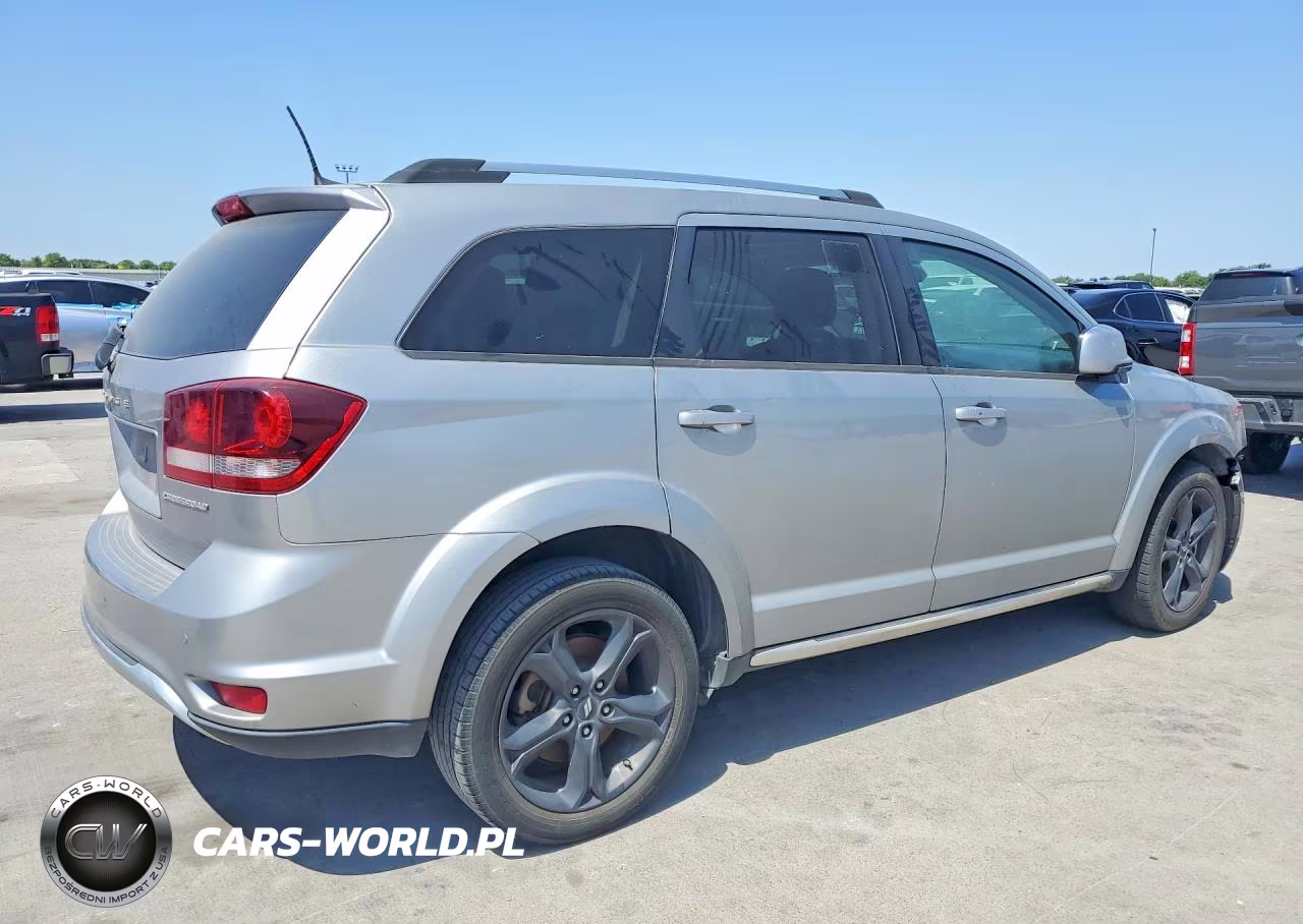 2020 Dodge Journey Crossroad VIN:3C4PDCGB9LT212995 - 3