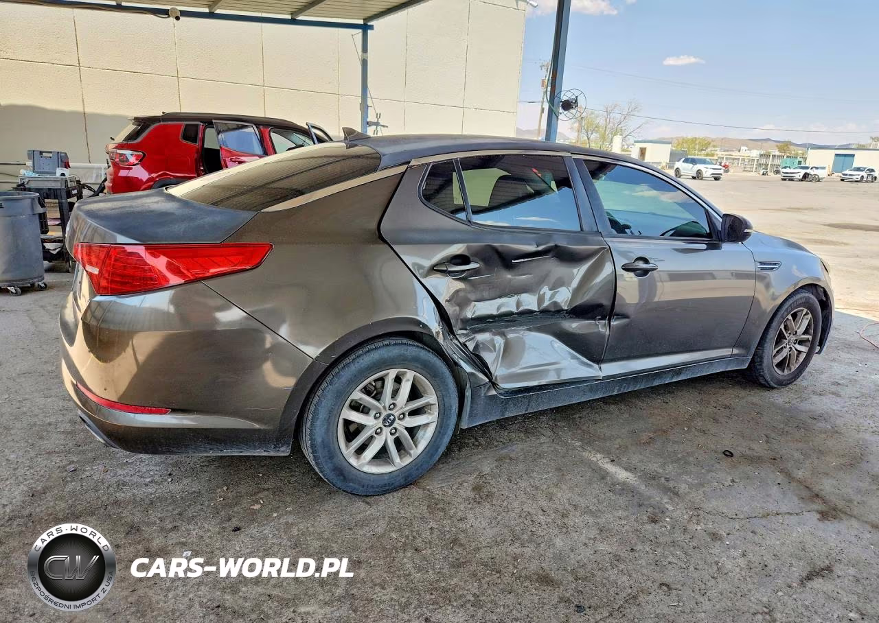 2011 Kia Optima Lx VIN:KNAGM4A71B5152135 - 3