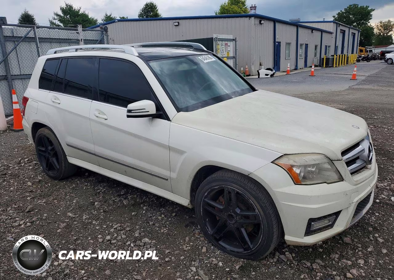 2011 Mercedes-Benz Glk 350 VIN:WDCGG5GB0BF592136 - 4