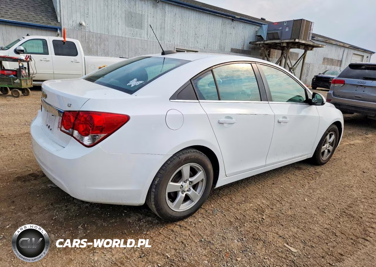 2015 Chevrolet Cruze Lt VIN:1G1PC5SBXF7270170 - 3
