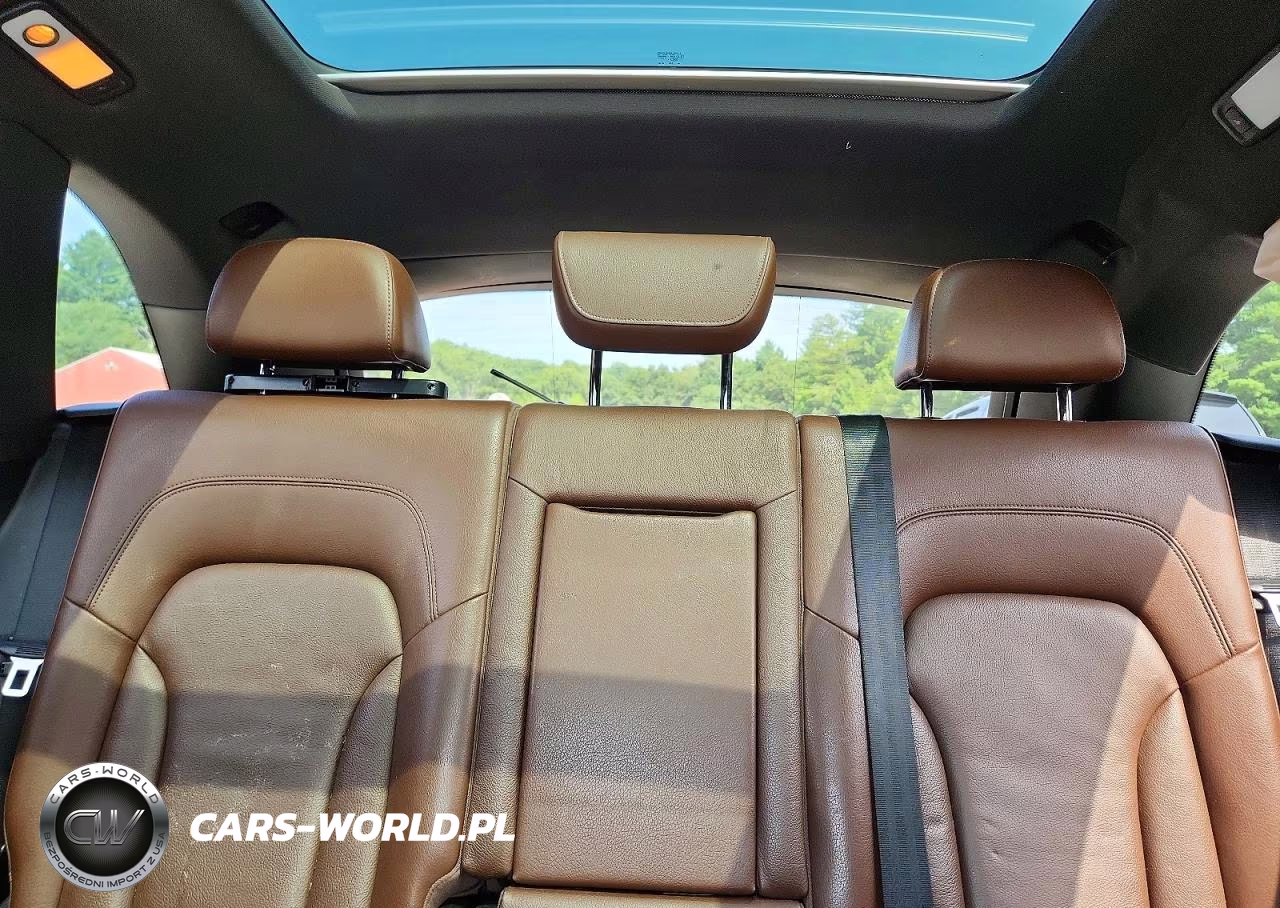 2014 Audi Q5 Premium Plus VIN:WA1LFAFP4EA037635 - 10
