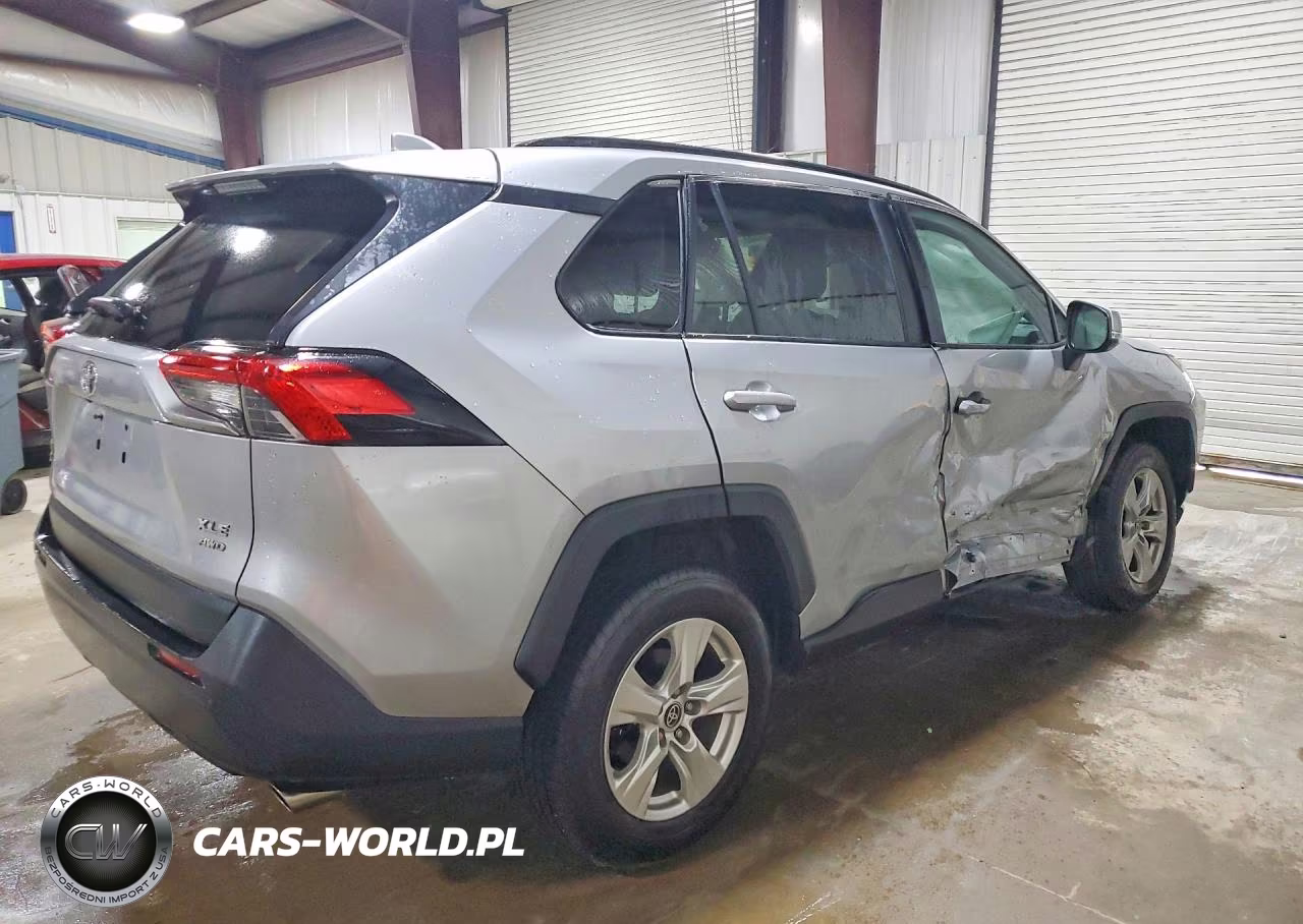 2021 Toyota Rav4 Xle VIN:2T3P1RFV5MW238978 - 3