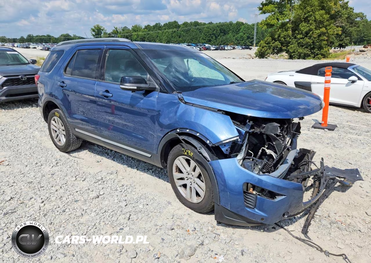 2018 Ford Explorer Xlt VIN:1FM5K8D83JGA75889 - 4